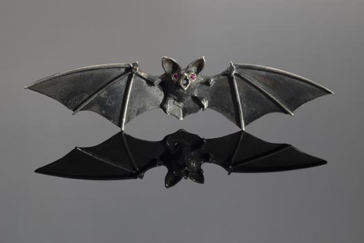 Bat_brooch_web